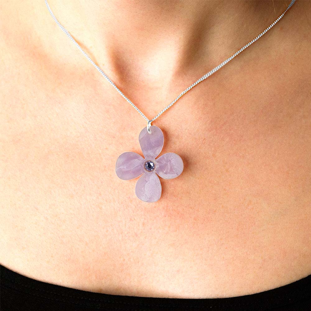 Lilac hot sale flower necklace